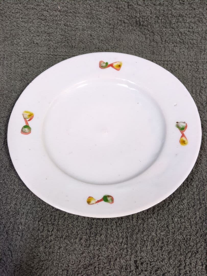 岡晋吾さんの取り皿◯2枚です。