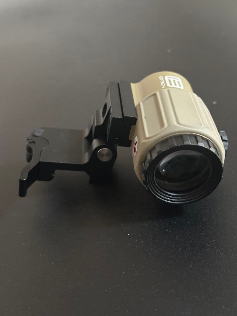 [連休セール]EOTech ホロサイトとマグニフファイア タンカラー