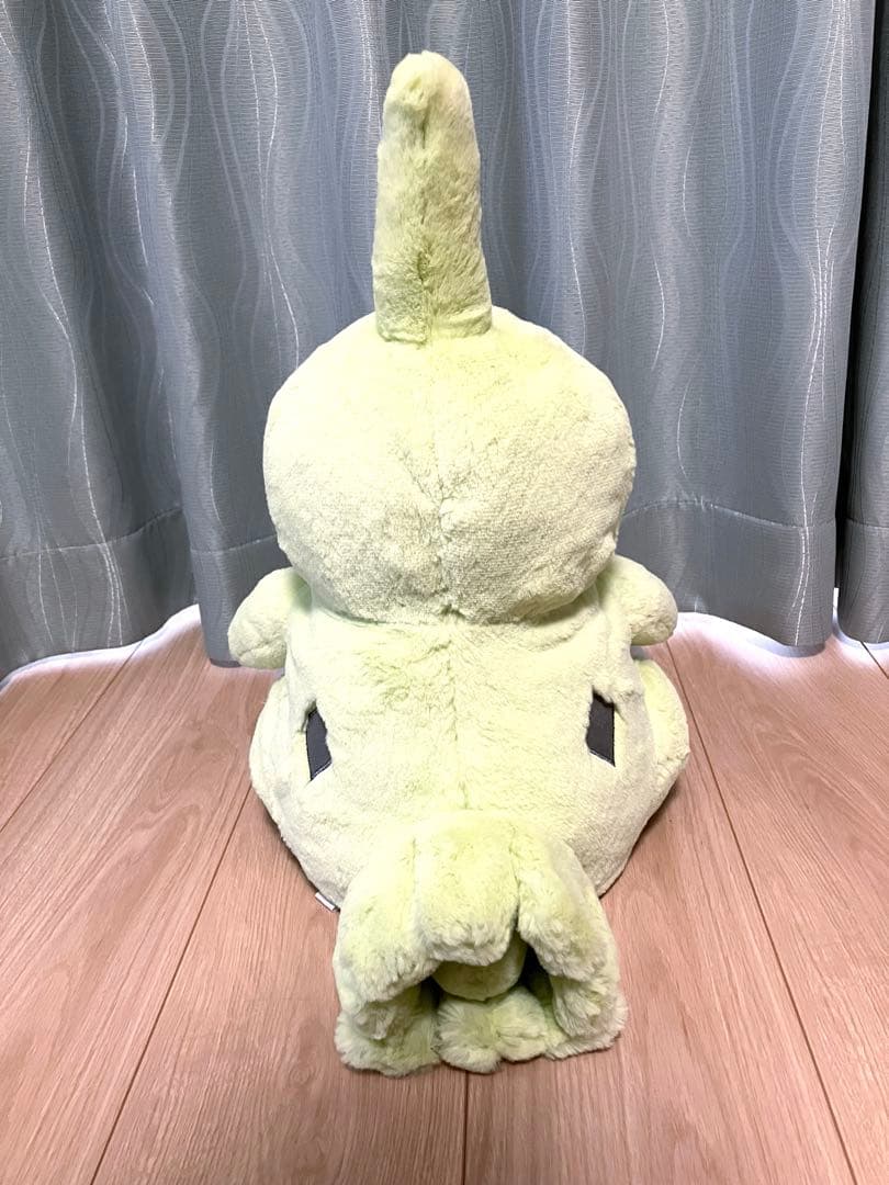 新品タグ付き　ふわふわ抱きぬいぐるみ　ヨーギラス