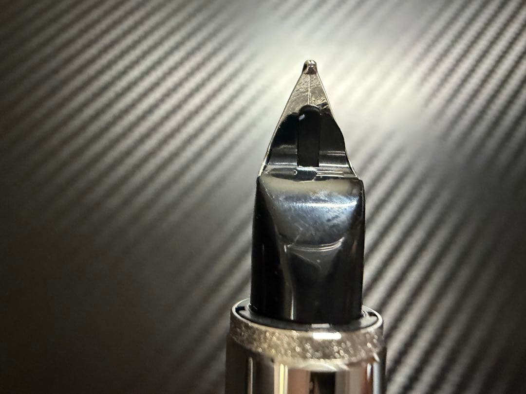 未使用に近い モンブラン スターウォーカー メタルラバー M 中字 万年筆