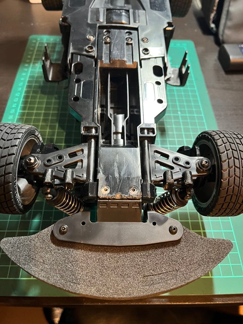 トヨタ スープラ RCカー BT01シャーシ