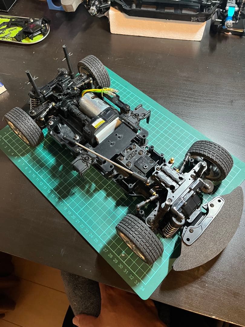 トヨタ スープラ RCカー BT01シャーシ