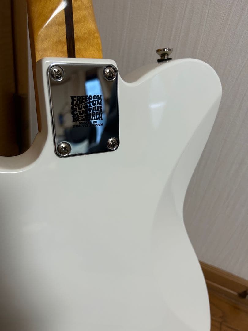 Squier Telecaster Deluxe （CuNiFeピックアップ）