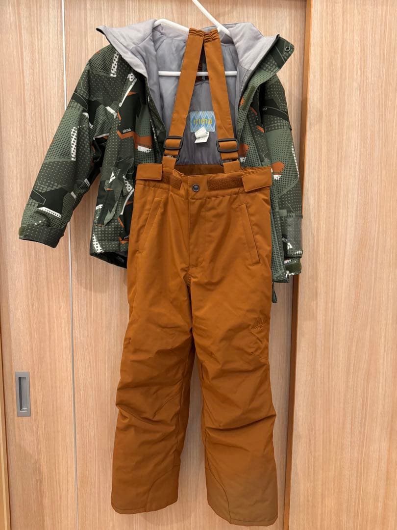 nima スノーボードウェア 130サイズ 迷彩柄