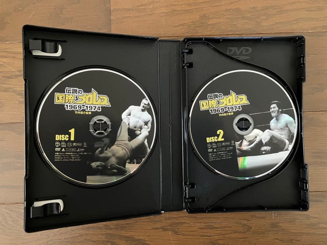 伝説の国際プロレス1969-1974 (DVD3枚＆解説書＆ポストカード10枚)