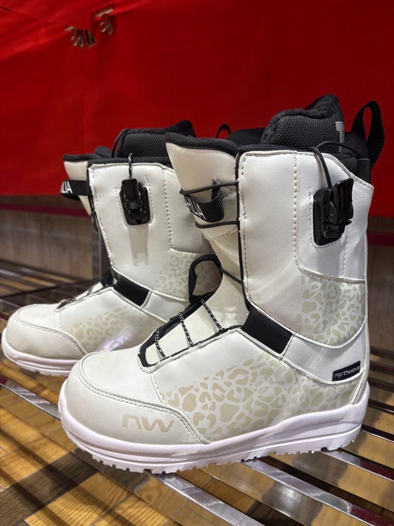 【ノースウェーブ】スノーボードブーツホワイト