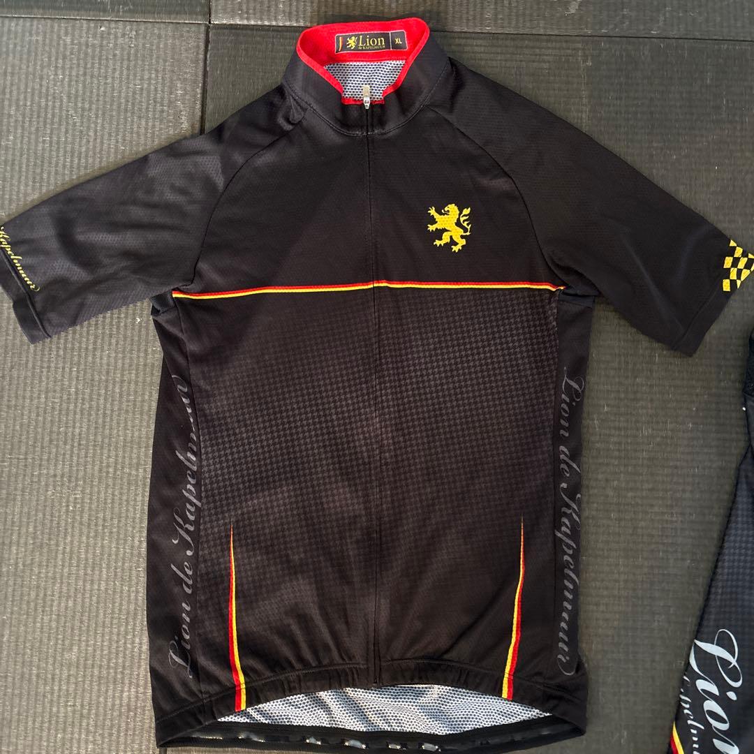 XLサイズ Lion de KAPELMUUR ジャージ、ビブのセット