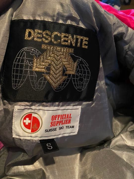 美品　未使用　デサント　スキーウェア上下