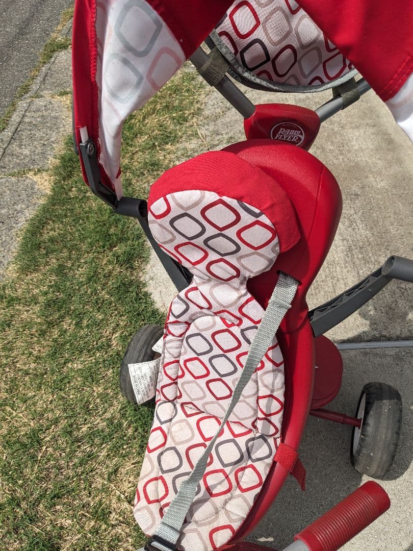 ラジオフライヤー　コストコ　三輪車　レア　希少価値あり　日除け　ケース付き