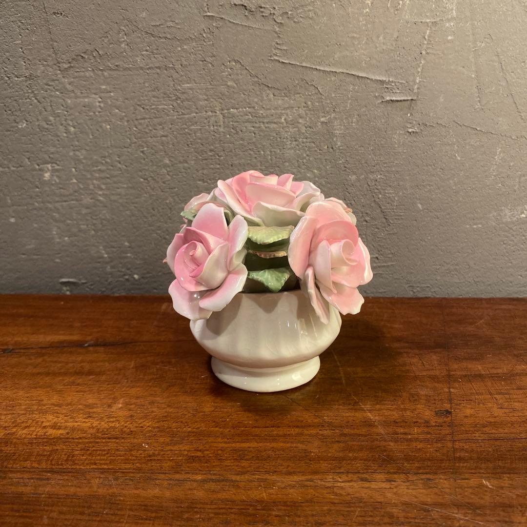 a 英国製E STRATFORD 陶器製バラ 花置物 オブジェ ギフト