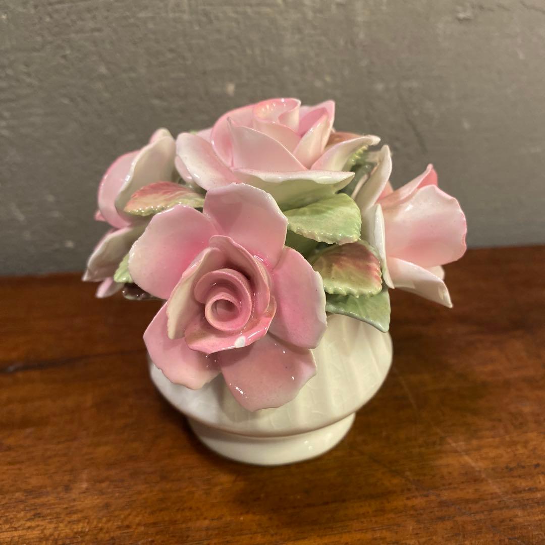 a 英国製E STRATFORD 陶器製バラ 花置物 オブジェ ギフト