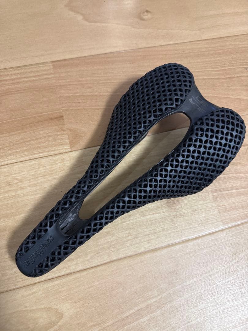 Selle Italia SLR Boost 3D Carbon サドル