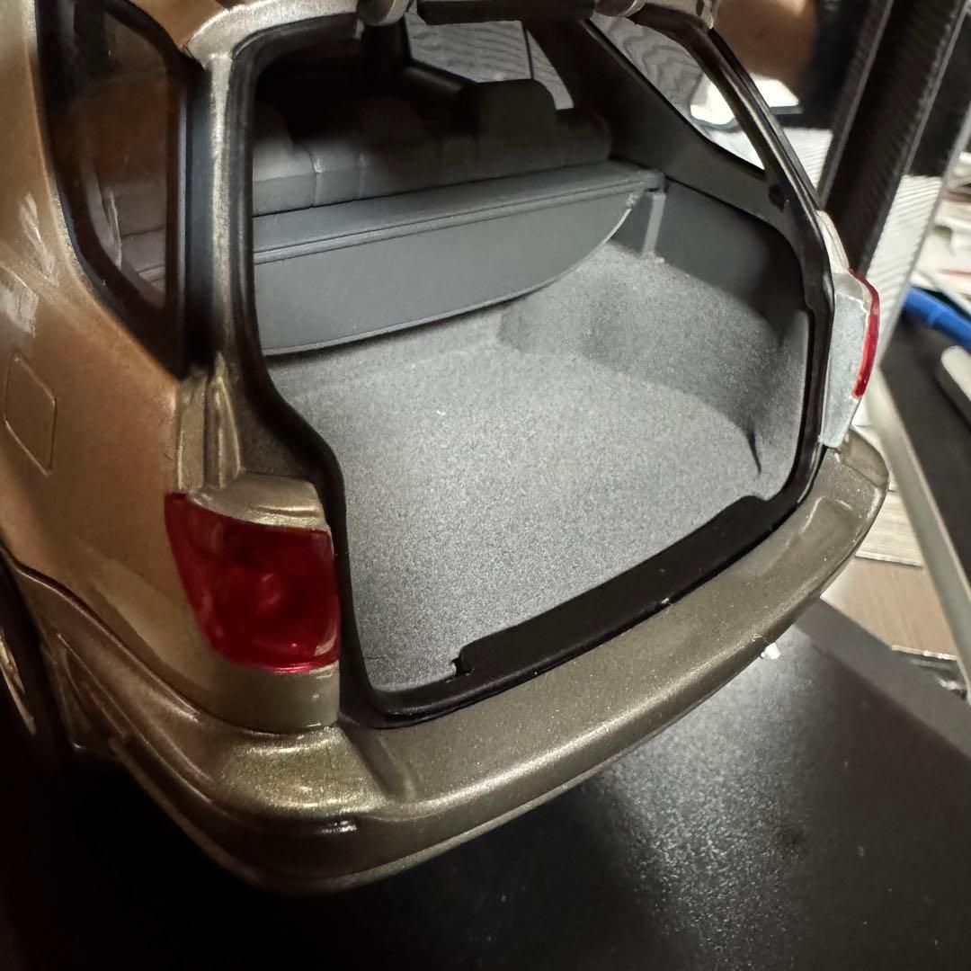 絶版未展示品 オートアート 1/18 レクサス RX 300 シルバー