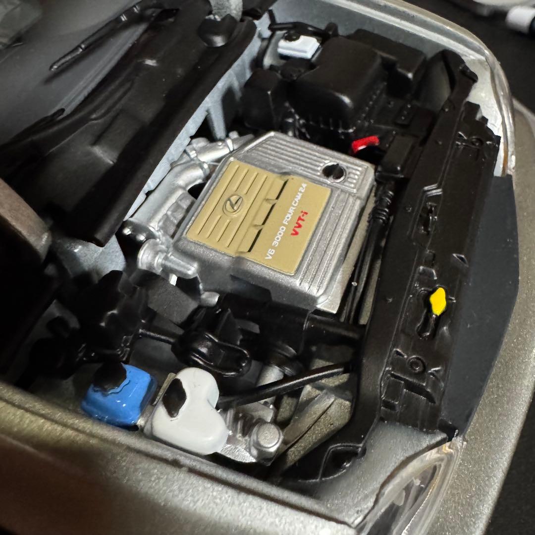 絶版未展示品 オートアート 1/18 レクサス RX 300 シルバー