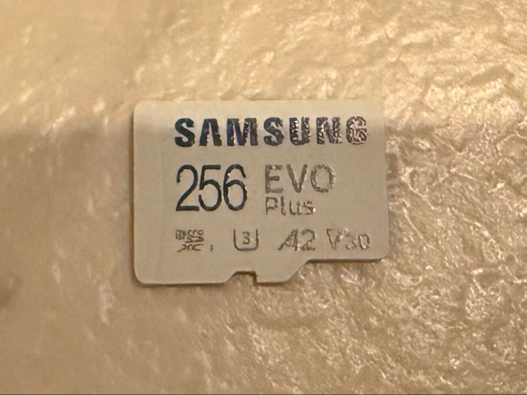 【送料込み】Switch 本体＋SDカード＋ソフト2個