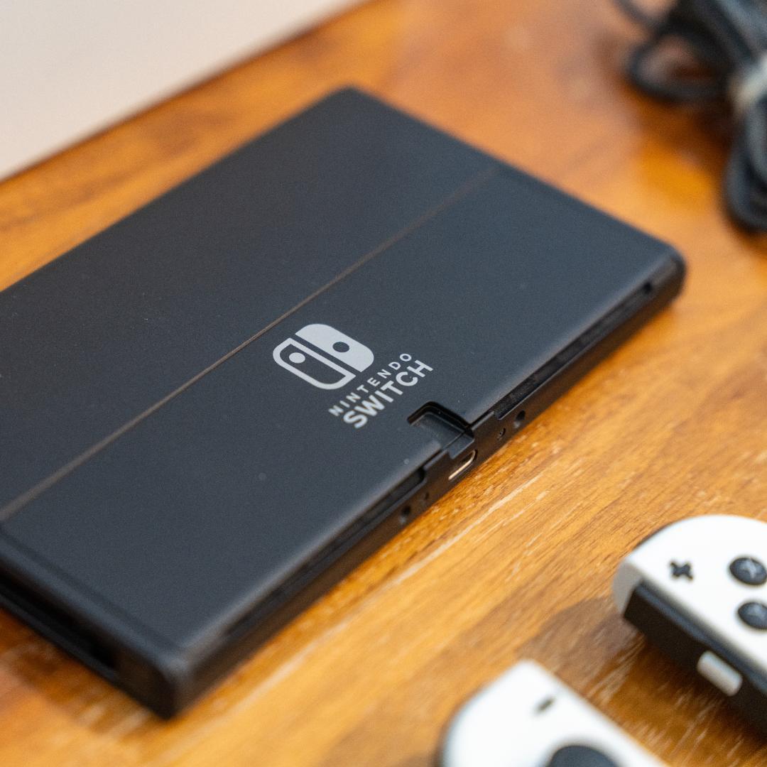 Nintendo Switch（有機ELモデル）