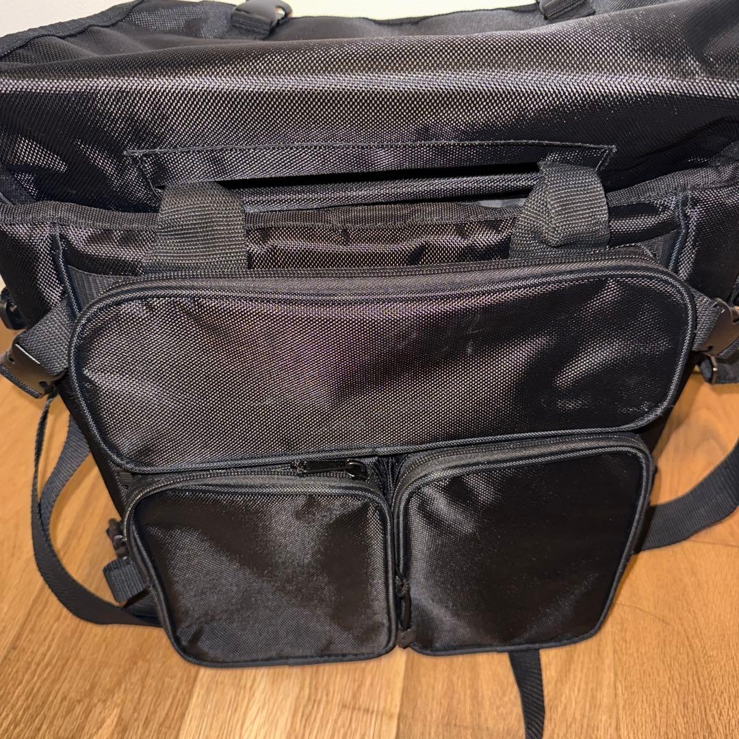 黒のレコードバッグ