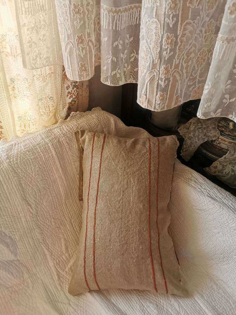 アンティーク フレンチファブリック＆リネン色糸刺繍 衣装ケース クッションカバー