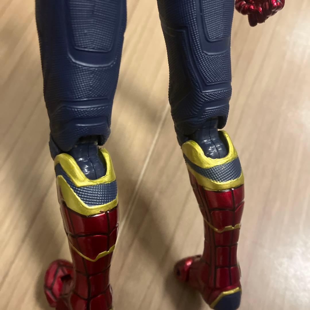 IRON SPIDER スパイダーマン　1/9 SCALE