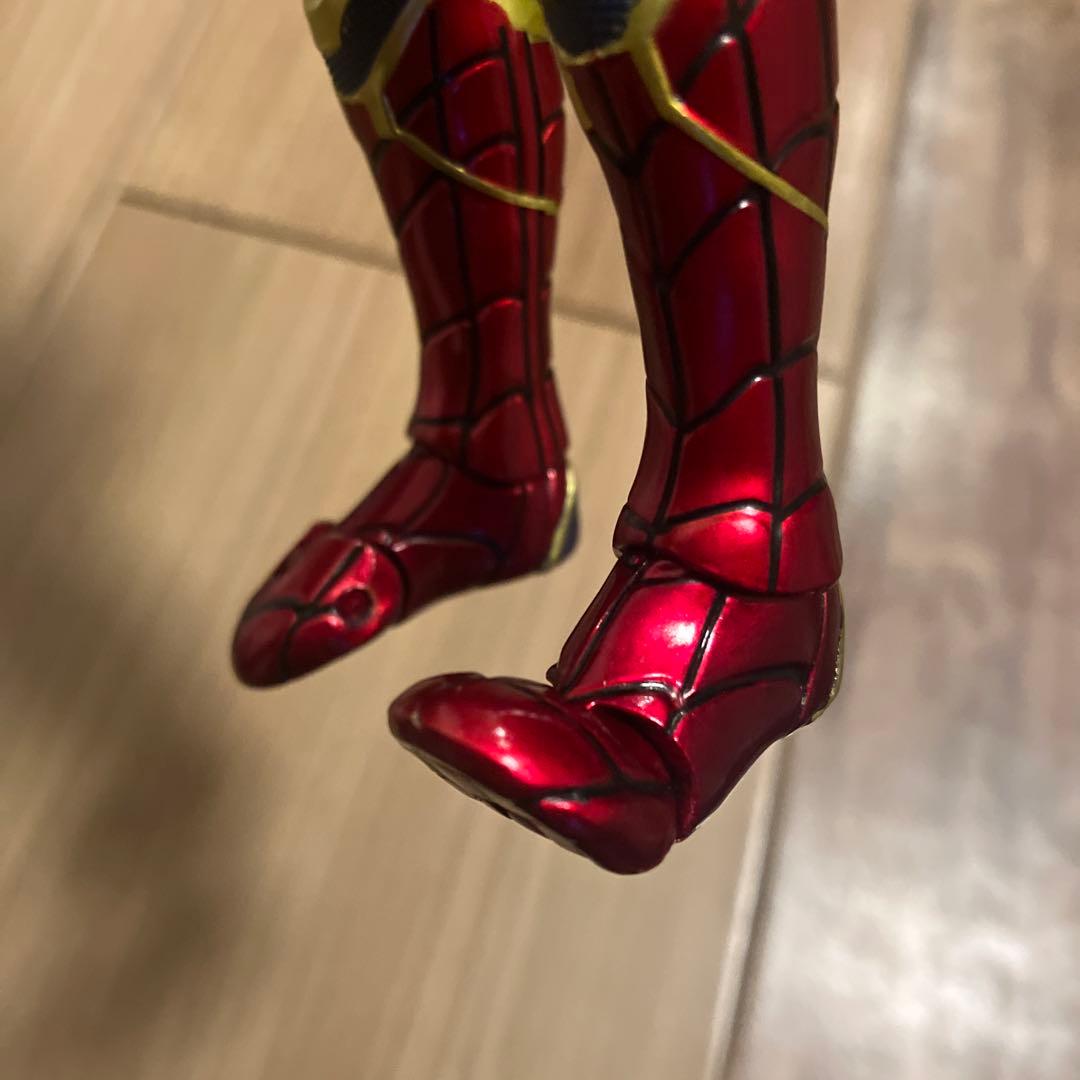 IRON SPIDER スパイダーマン　1/9 SCALE