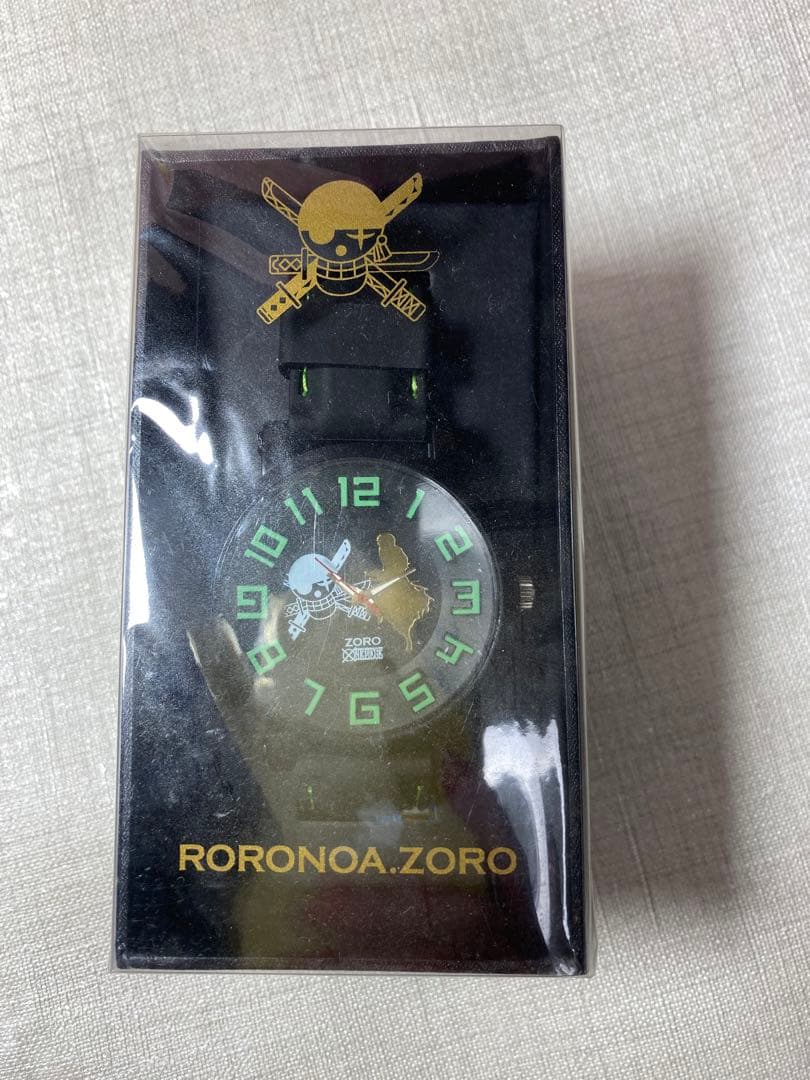 ❤️ワンピース❤️エッチングメタルラバーウォッチ　ルフィー・ロー・ゾロ・エース腕時計
