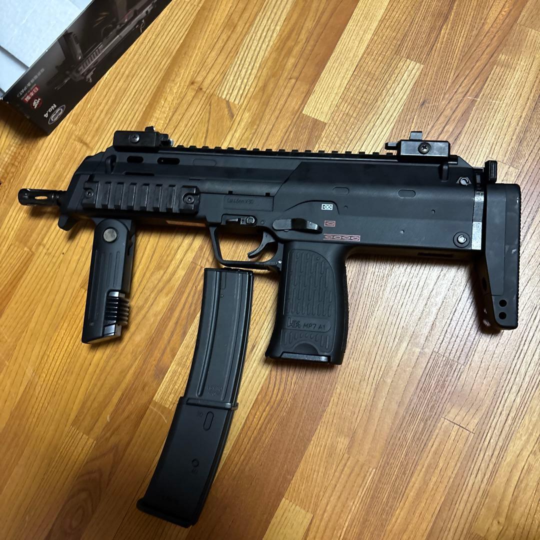 美品 東京マルイ MP7A1 電動ガン 福岡 ロングマガジン付き