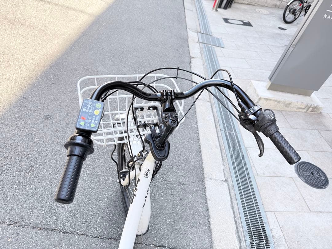 子供乗せ　ブリヂストン　BIKKE 電動アシスト自転車 チャイルドシート付き
