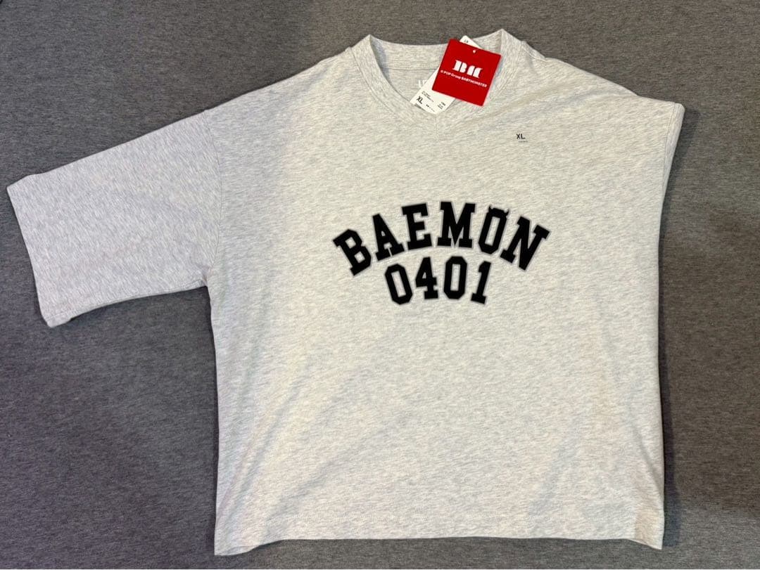 BABYMONSTER ベビモン ユニクロ　UT服とトレカセット