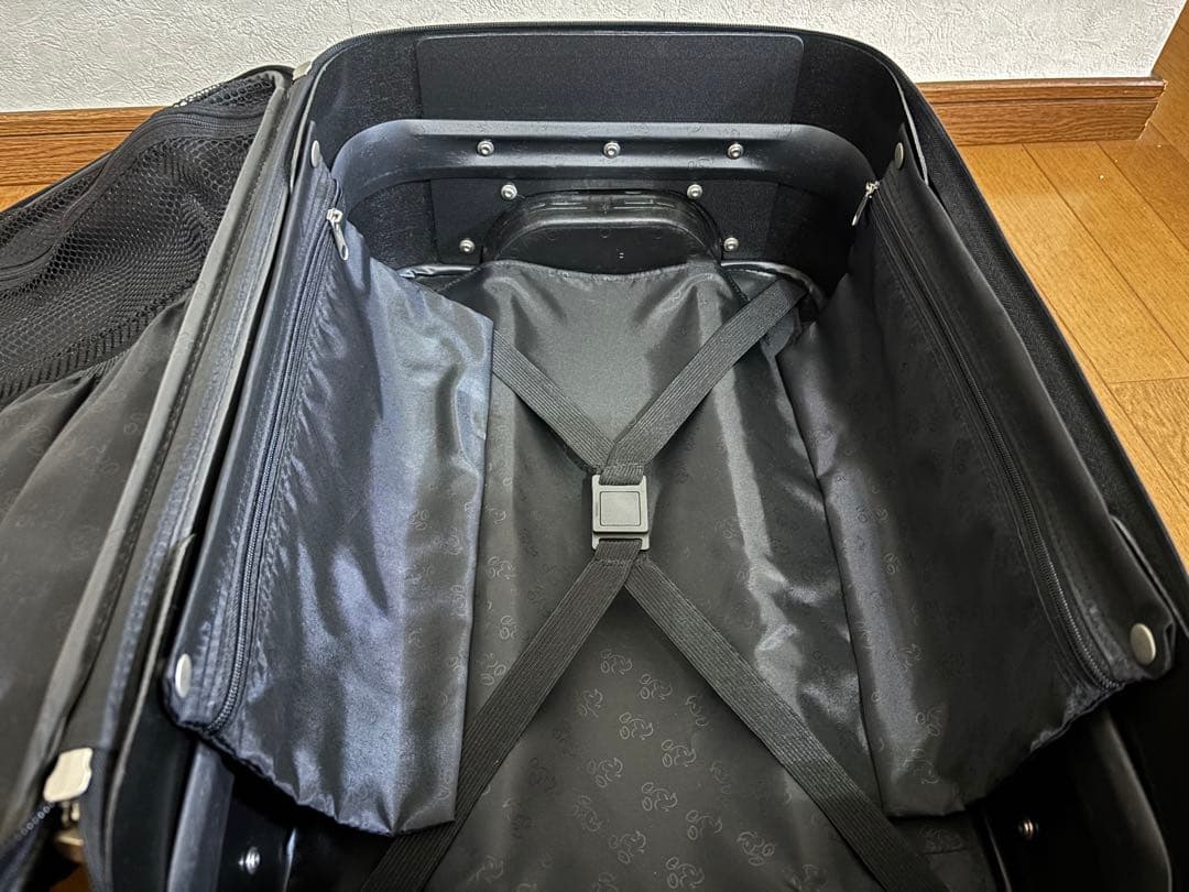 ディズニー　ミッキー　キャリーケース　布製　スーツケース