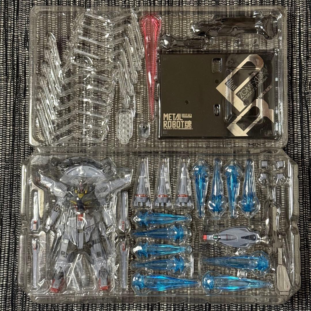 L ROBOT魂 ＜SIDE MS＞ プロヴィデンスガンダム