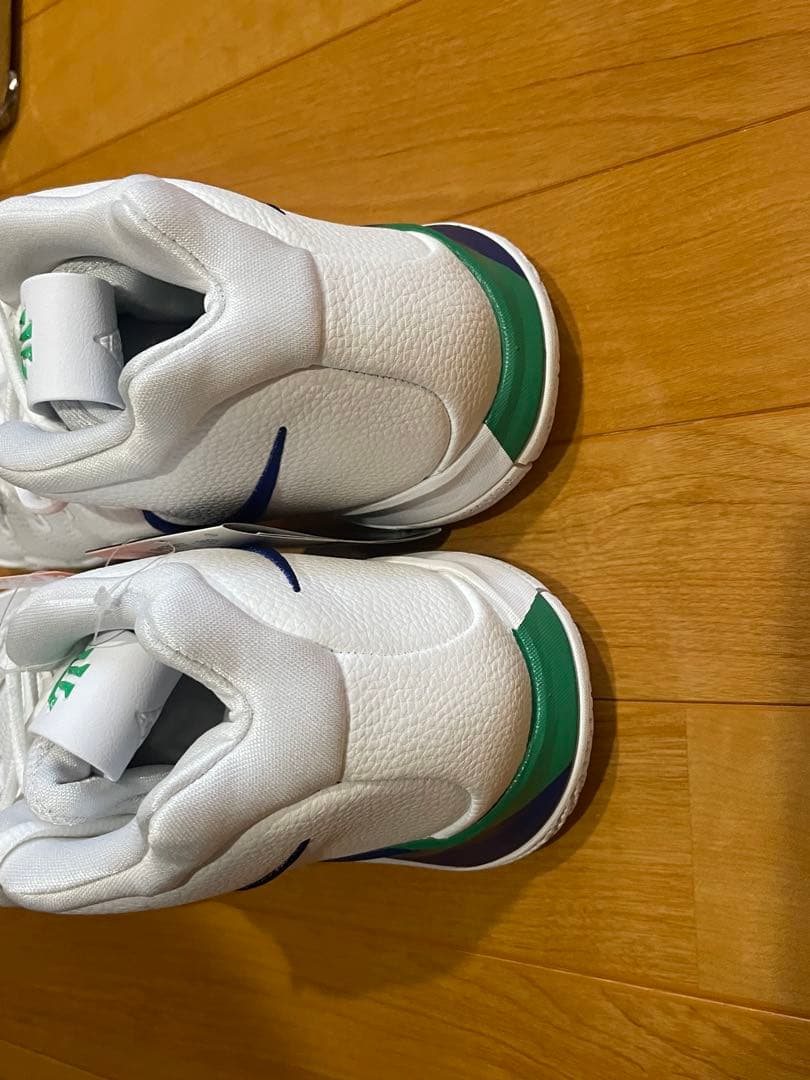 NIKE ナイキ　カイリー4 kyrie4 バッシュ　バスケ