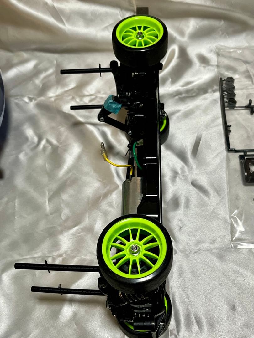 ボディー＆シャシー（タミヤ TT02）インプレッサ ペター・ソルベルグ