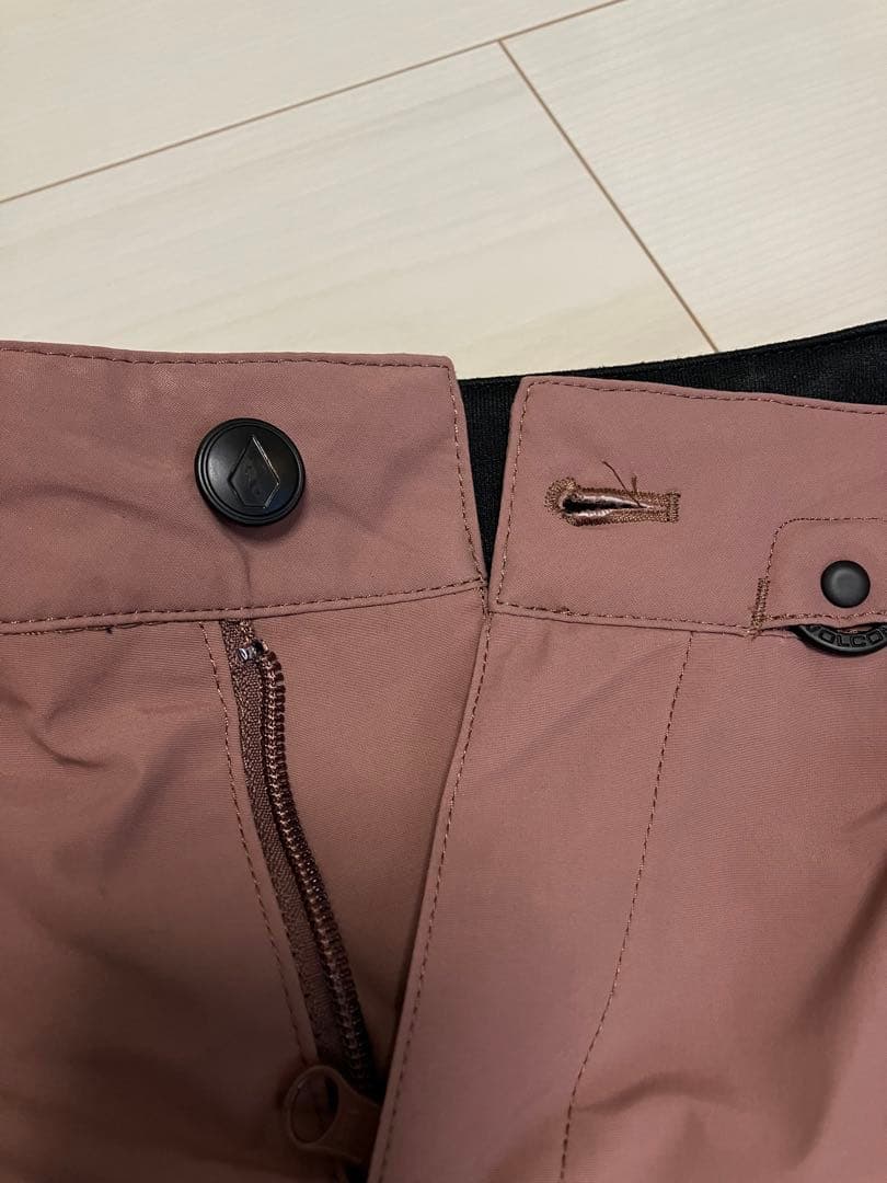 Volcom レディース　ゴアテックス USサイズMボトムス