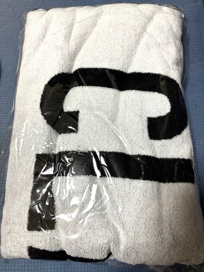 三代目J SOUL BROTHERS ØMI CDL バスタオル 新品未使用