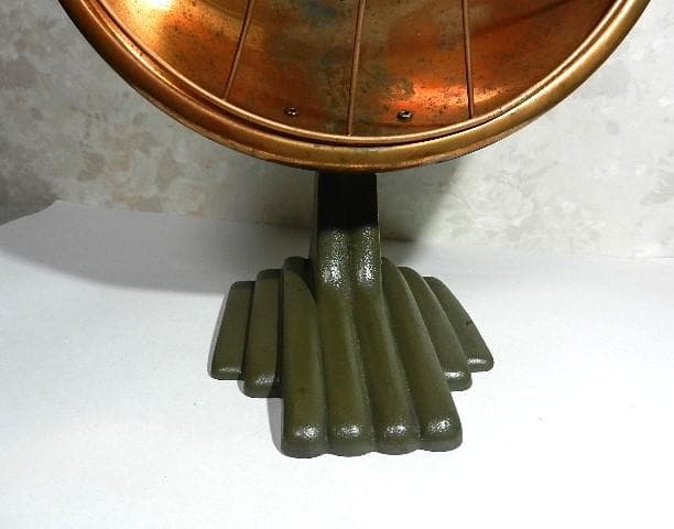 昭和１０年代初頭の松下電熱株式會社製「ナショナル丸型電気反射ストーブ」