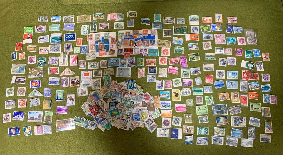 【未使用】切手　コレクション　【激レア有り】　約600枚以上