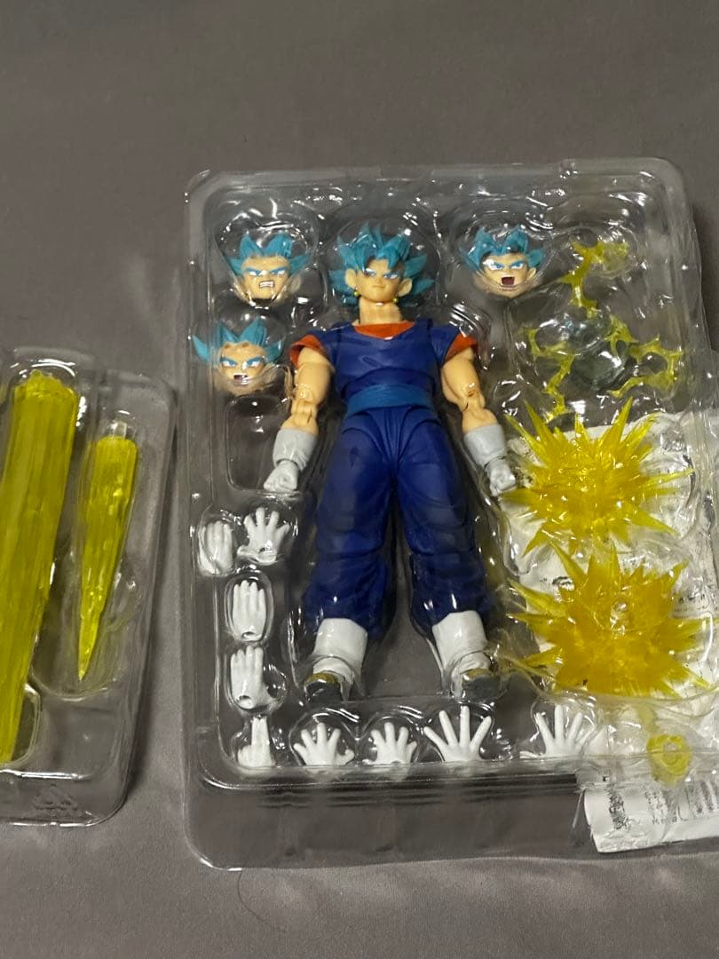 S.H.Figuarts スーパーサイヤ人ゴッドスーパーサイヤ人ベジット 超