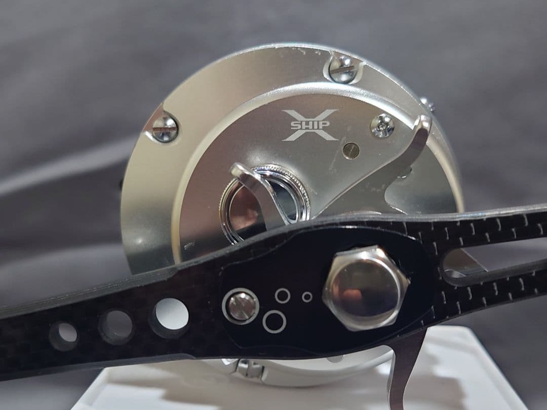 リール SHIMANO 13 OCEA CALCUTTA 300HG