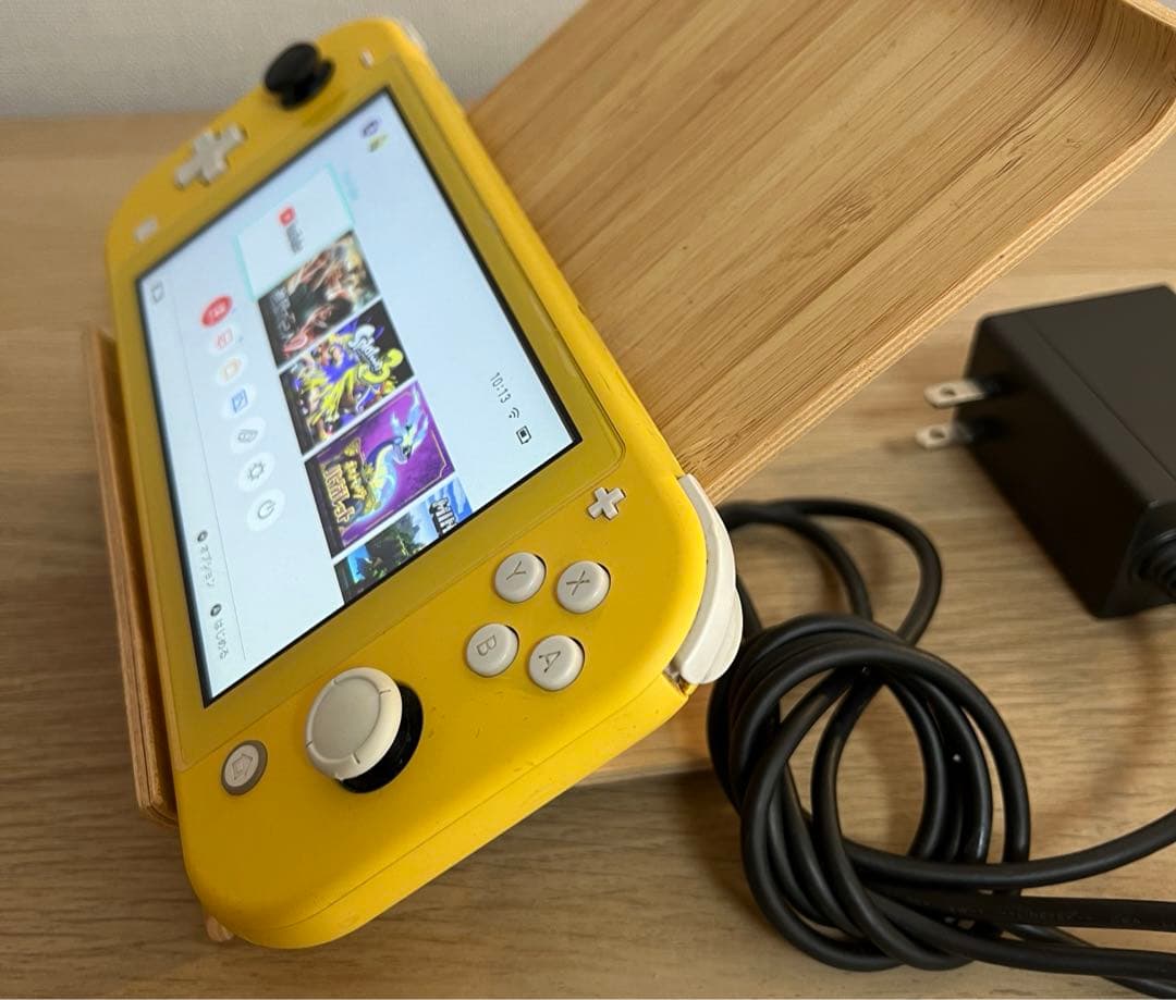 【ジャンク扱い】Nintendo Switch Lite イエロー 本体、充電器