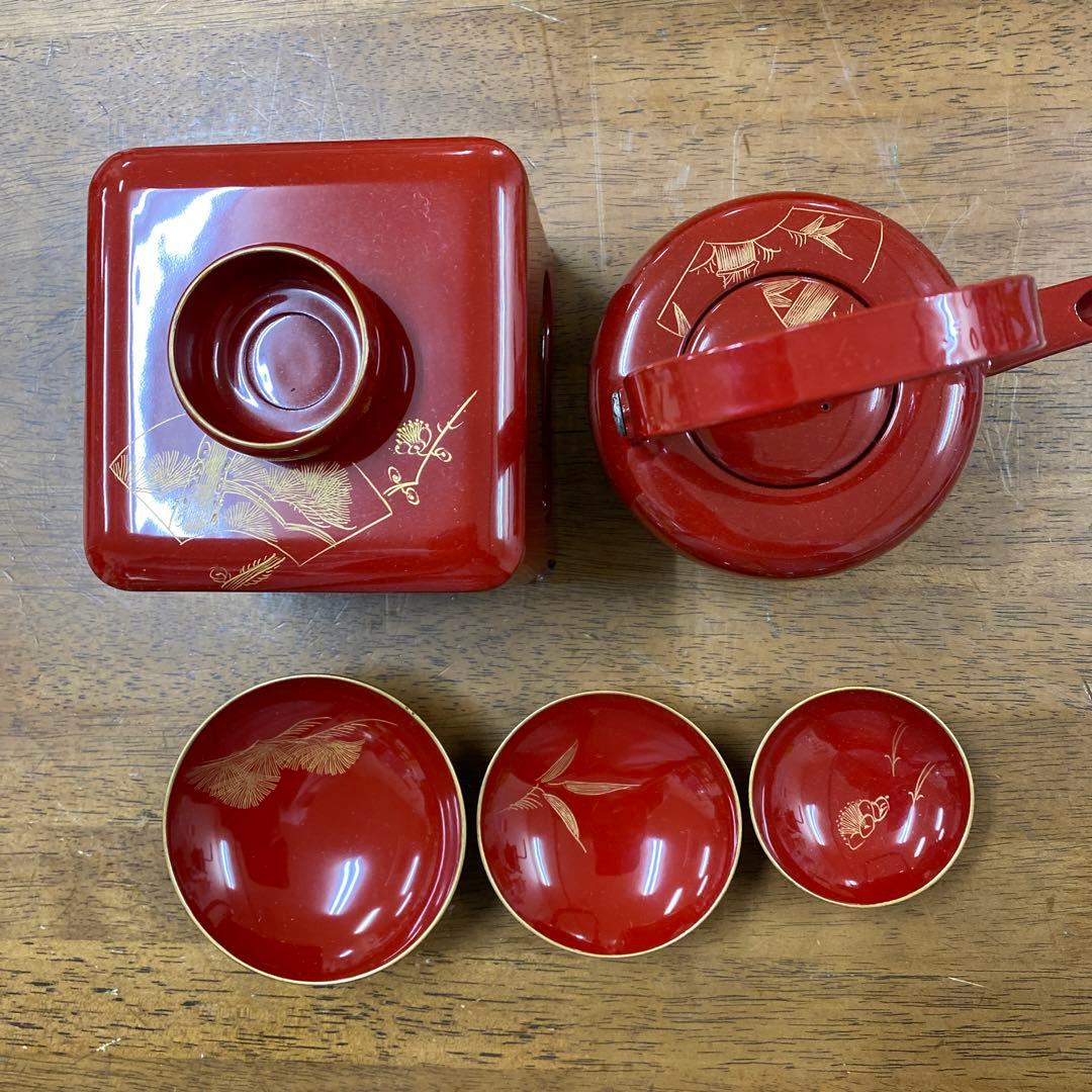 輪島塗四つ揃　木製朱塗沈金扇面蒔絵屠蘇器