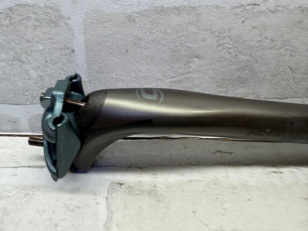 キャノンデール　SAVE カーボン　シートポスト