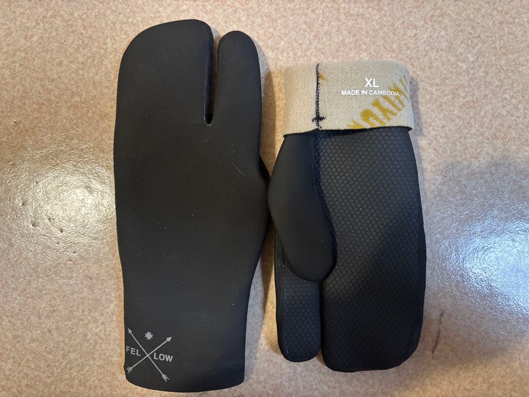 サーフィンウェットスーツ用キャップ・ブーツ・グローブセット・つなぎタイプインナー