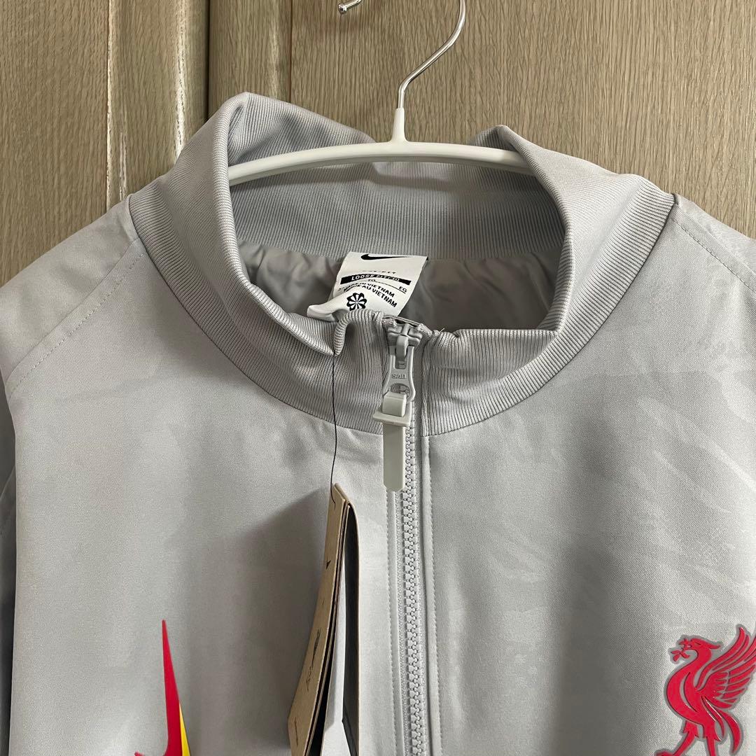 【新品未使用タグ付き✨】リバプール　アンセムジャケット　XLサイズ