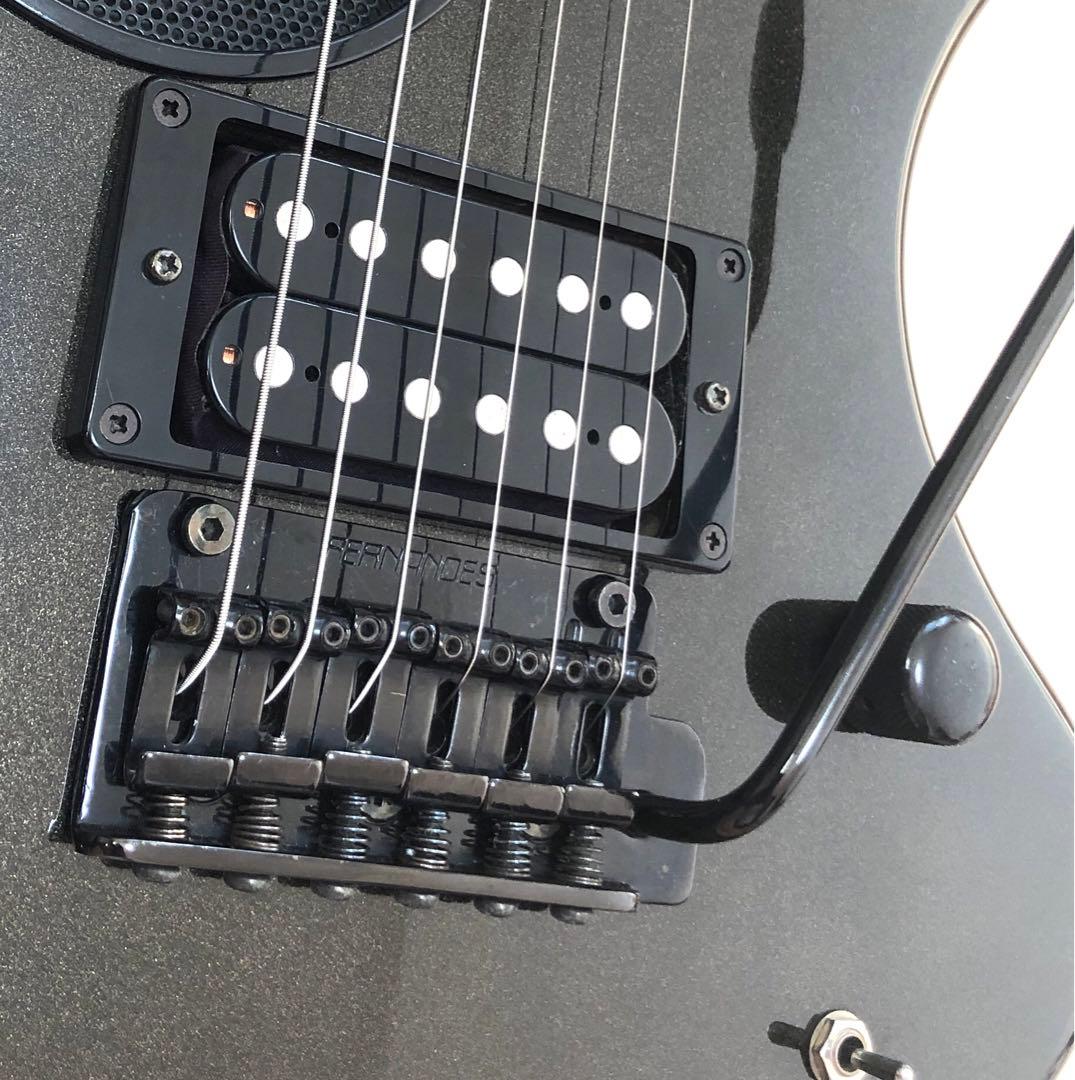 【美品】ZO-3 芸達者 MB アンプ内蔵ミニギター 専用ケース付 アーム付