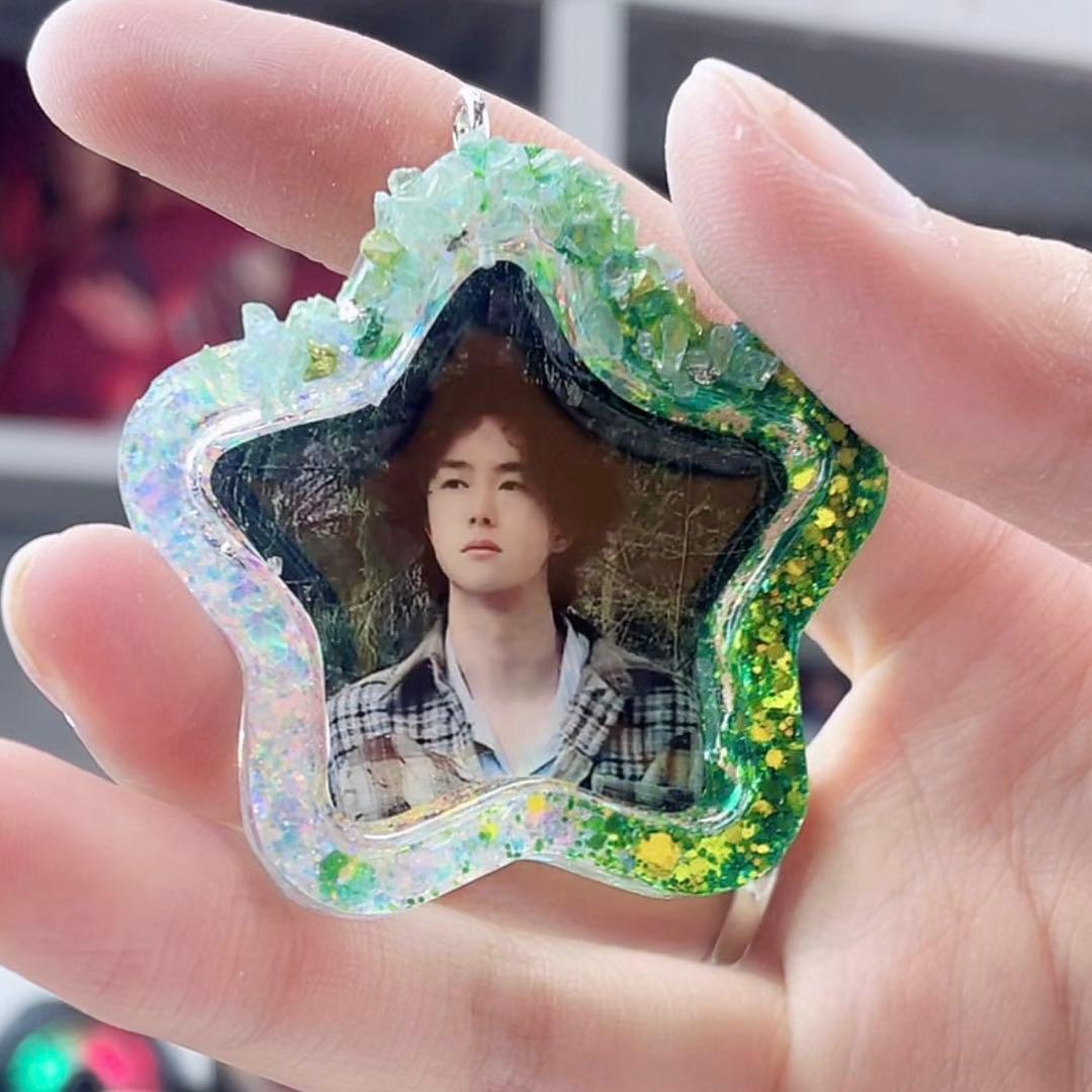 王一博 ゴージャスなキラキラ 星&ハート　レジンキーホルダー14点セット❣️確認用