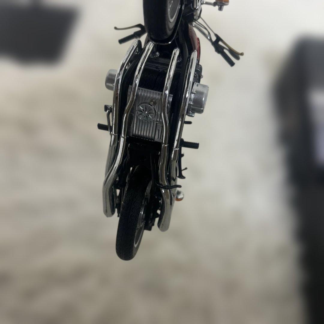 オートバイ・バイク MINICHAMPS Kawasaki Z1 900 1972 1:12