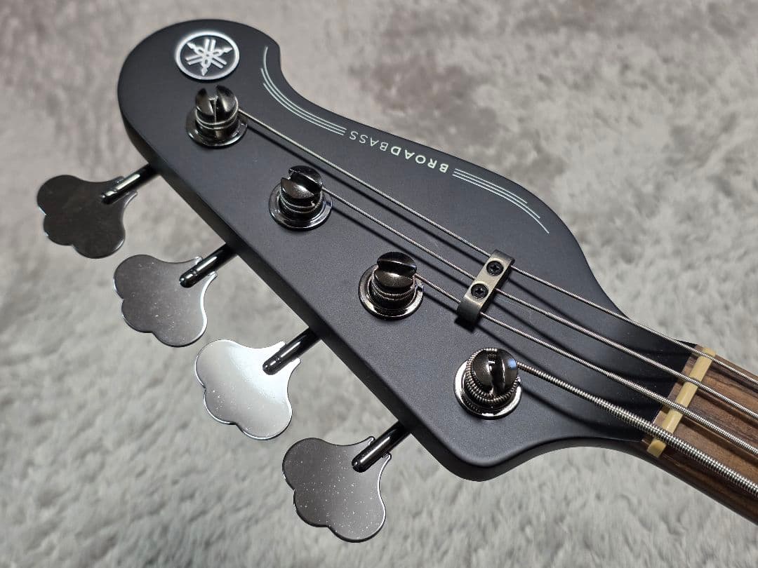 Yamaha BB734A エレキベース マットブラック 4弦