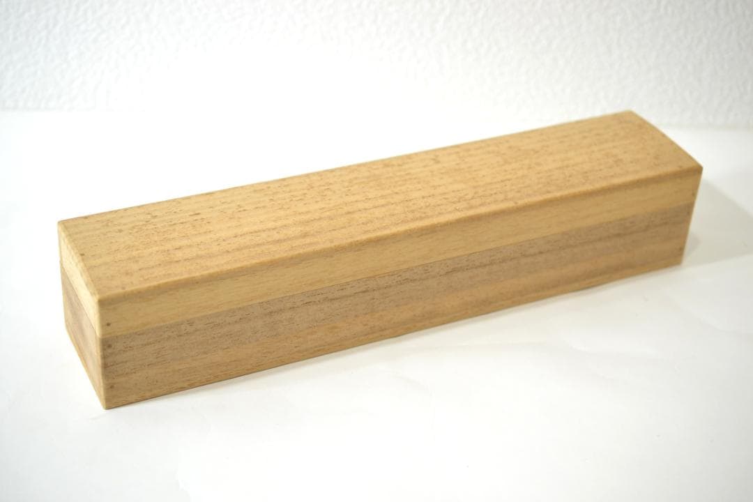 一行軸「丹頂千年寿」前大徳　三重　玉龍禅寺 　戸上　明道師　筆