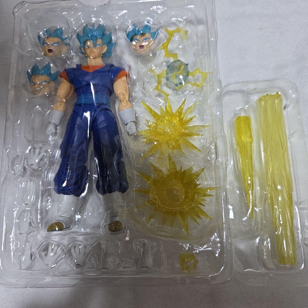 ドラゴンボール S.H.Figuarts SSGSSベジット-超-