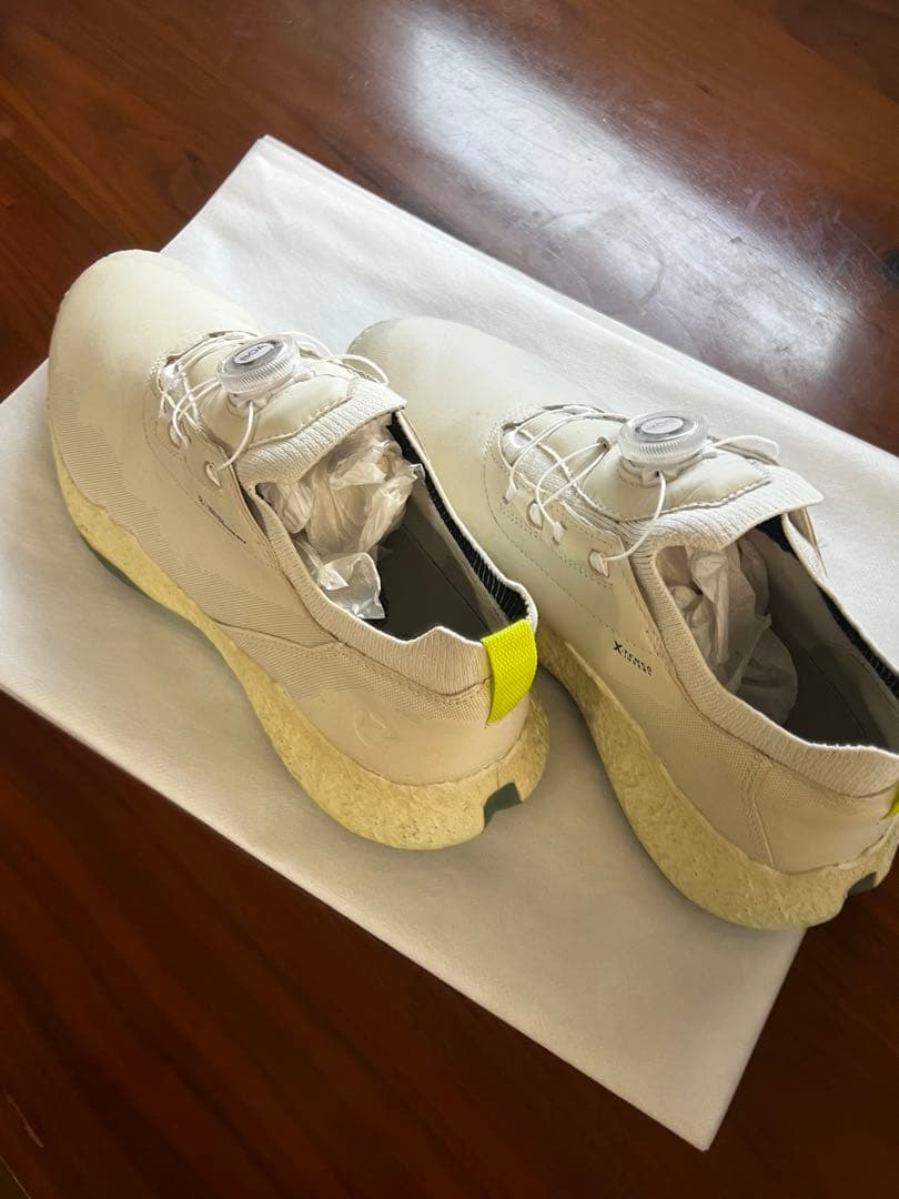 ECCOゴルフシューズ BOAシステム